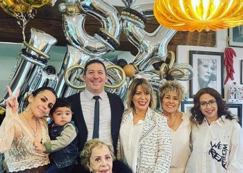 Alejandra Guzmán cumplió 54 cumpleaños y mostró su agradecimiento a sus fans