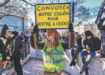 Disturbios en Estados Unidos, Canadá y Francia a causa de restricciones por la COVID-19