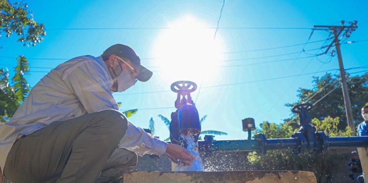 ANDA inspecciona parámetros del agua en pozo Las Palmeras, en Izalco