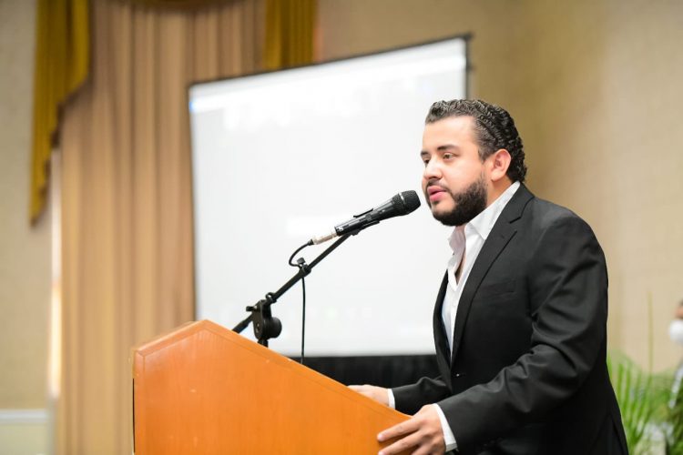 El ministro Romeo Rodríguez participó como ponente en el taller de aislamiento sísmico.
