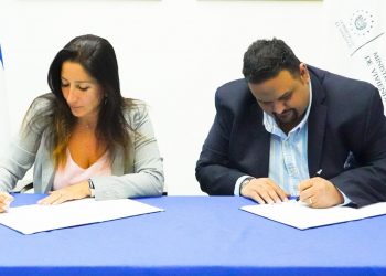 Ceden terreno para construir de polideportivo en Santa Ana