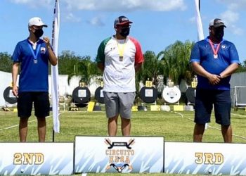 Roberto Hernández ganó medalla de bronce en México