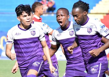 AD Chalatenango sigue aplicando veneno a los grandes de la primera división