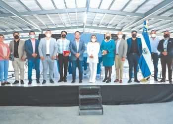 Comisión de trabajo se reúne en Soyapango con alcaldesa y empresarios