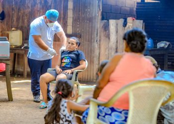 Vacunación salvadoreña contra la COVID-19 cumple las expectativas de cobertura de la OPS
