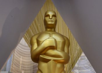 Documentalistas nominados al Óscar quieren llevar a personas sin techo a la gala