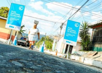 Dirección de Obras Municipales continúa con la segunda fase del Plan Nacional de Bacheo en San José Verapaz, San Vicente