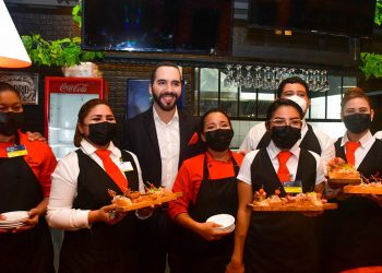 El Salvador abre 1,500 empleos nuevos en Aeropuerto Internacional