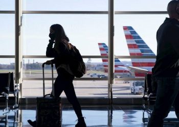 Canadá relaja requisito de prueba de llegada para viajeros vacunados por completo