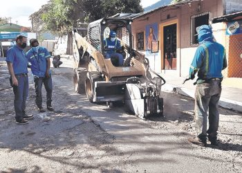 La Dirección Nacional de Obra Municipales desarrolla bacheo y recarpeteo en Guadalupe