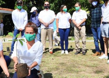 Instituciones del Gobierno de El Salvador realizan programas para proteger el medio ambiente