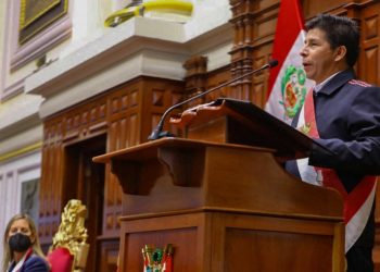 Pedro Castillo anuncia que irá al Congreso peruano a defenderse en juicio político