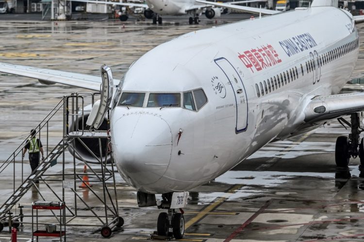Continúa búsqueda en lugar de accidente aéreo en China tras encontrar segunda caja negra. FOTO/ AFP.