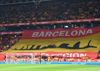 España vence a Albania sobre la campana en su memorable regreso a Cataluña