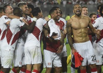 Perú jugará la repesca al Mundial de Catar 2022 al vencer 2-0 a Paraguay
