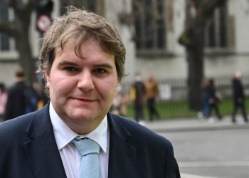 Un diputado británico se convierte en el primero en declararse transgénero