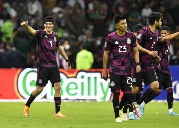 La Selecta cayó por 2-0 ante México y sigue impotente en el Azteca
