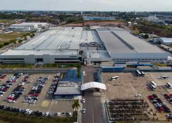 Brasil registra desempleo de 11.2% en trimestre noviembre-enero y caída del ingreso