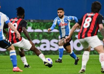 Nápoles-Milan, medio «Scudetto» en juego en duelo estelar de este domingo