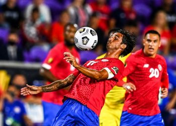 Bryan Ruiz, volante costarricense: «Este es el partido más difícil, a El Salvador ningún rival le ha pasado por encima»