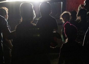 Congresista estadounidense: «Utilizan la pandemia como excusa para mantener el Título 42»