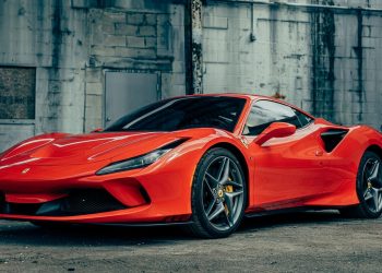 Ferrari suspende su producción para el mercado ruso