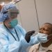 Cifra de adultos negros hospitalizados es casi 4 veces mayor que blancos por Ómicron en EE. UU.