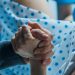 Gobierno británico pide disculpas por la muerte de 200 bebés en una maternidad en 20 años