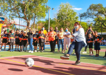 Autoridades inauguran remodelaciones del Complejo Deportivo Los Conacastes, en Soyapango