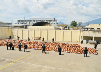 Fotos: Así se desarrollaron los operativos en los diferentes Centros Penales