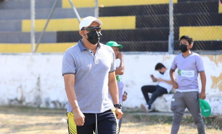 Carlos Romero, técnico de Limeño. Foto: Edison González.
