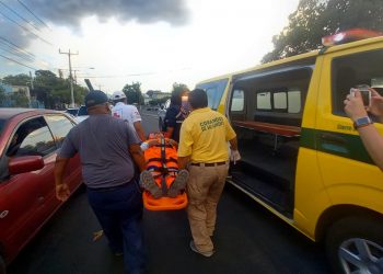 Equipo de Protección Civil sufre accidente de tránsito cuando regresaban de brindar apoyo en un incendio en el cerro San Jacinto