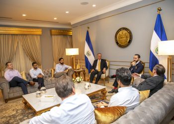 Presidente reitera compromiso de pago de deuda pese a crisis mundial