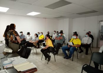 Capacitan a gestores e inspectores del VMT para que puedan colocar infracciones