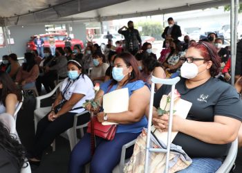 Ministro de Trabajo anuncia próxima colocación laboral de personas con discapacidad en Santa Ana y Usulután