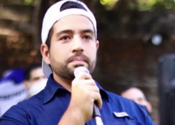 Otro militante de ARENA presenta su carta de renuncia al partido tricolor