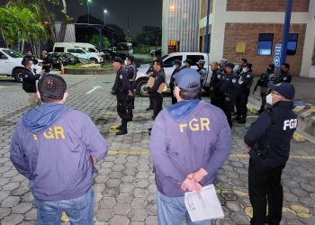 Desarticulan banda que hurtó más de $16,000 de cuentas bancarias de salvadoreños