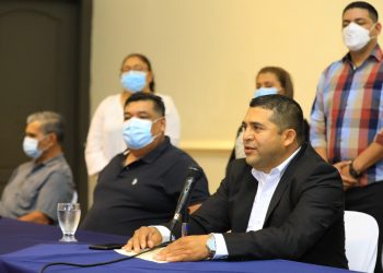 José Villanueva, diputado suplente de Rosa Romero, renuncia al partido ARENA