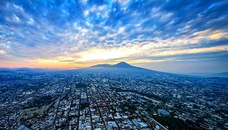 La nueva herramienta busca dinamizar la economía de los países mediante un mecanismo con mejores tasas para sus gestiones de deuda./Foto: Diario El Salvador.