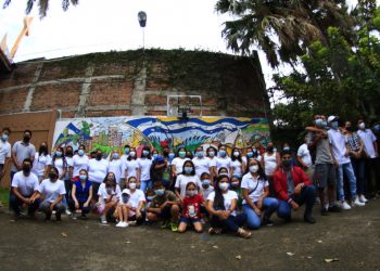 La Fundación Rafael Meza Ayau entregó donativo económico a organizaciones humanitarias