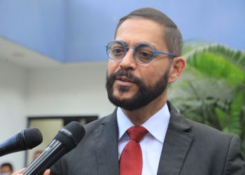Jorge Castro desmiente a Eugenio Chicas ante acusaciones