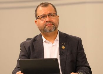 «La Ley Nacer con Cariño transformará las áreas materno infantil de los hospitales públicos», Carlos Alvarenga, viceministro de Salud