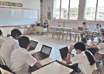Evalúan rendimiento académico de estudiantes en La Unión
