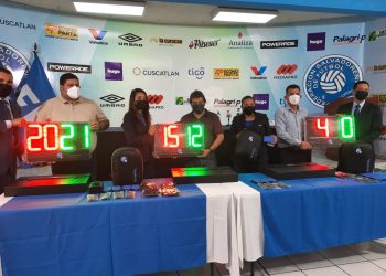 Árbitros de Primera División usarán modernas herramientas tecnológicas