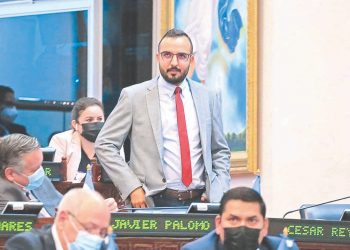 Diputado de ARENA llama populismo a la consulta de leyes con la población
