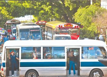 Asambleas condonaron $28 millones en multas a empresarios de buses