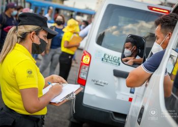 Registran una disminución de buses que incrementan la tarifa a los pasajeros