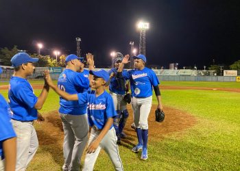 Nacionales frenó a la UTEC al vencerle 7-2 en la Liga Nacional de Béisbol