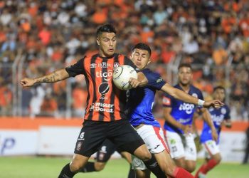 Águila vuelve a ganar a FAS en el Clausura y manda en el denominado clásico nacional