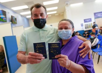 Continúan ejecutando la Fase II de emisión de pasaportes salvadoreños en Estados Unidos
